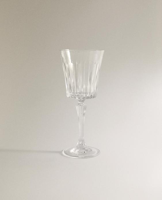 CRYSTALLINE WINE GLASS WITH RAISED DESIGN CRYSTALLINE WINE GLASS WITH RAISED DESIGN