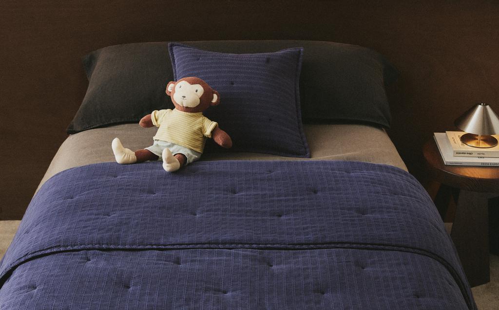 KINDERTAGESDECKE JACQUARD-STREIFEN KINDERTAGESDECKE JACQUARD-STREIFEN