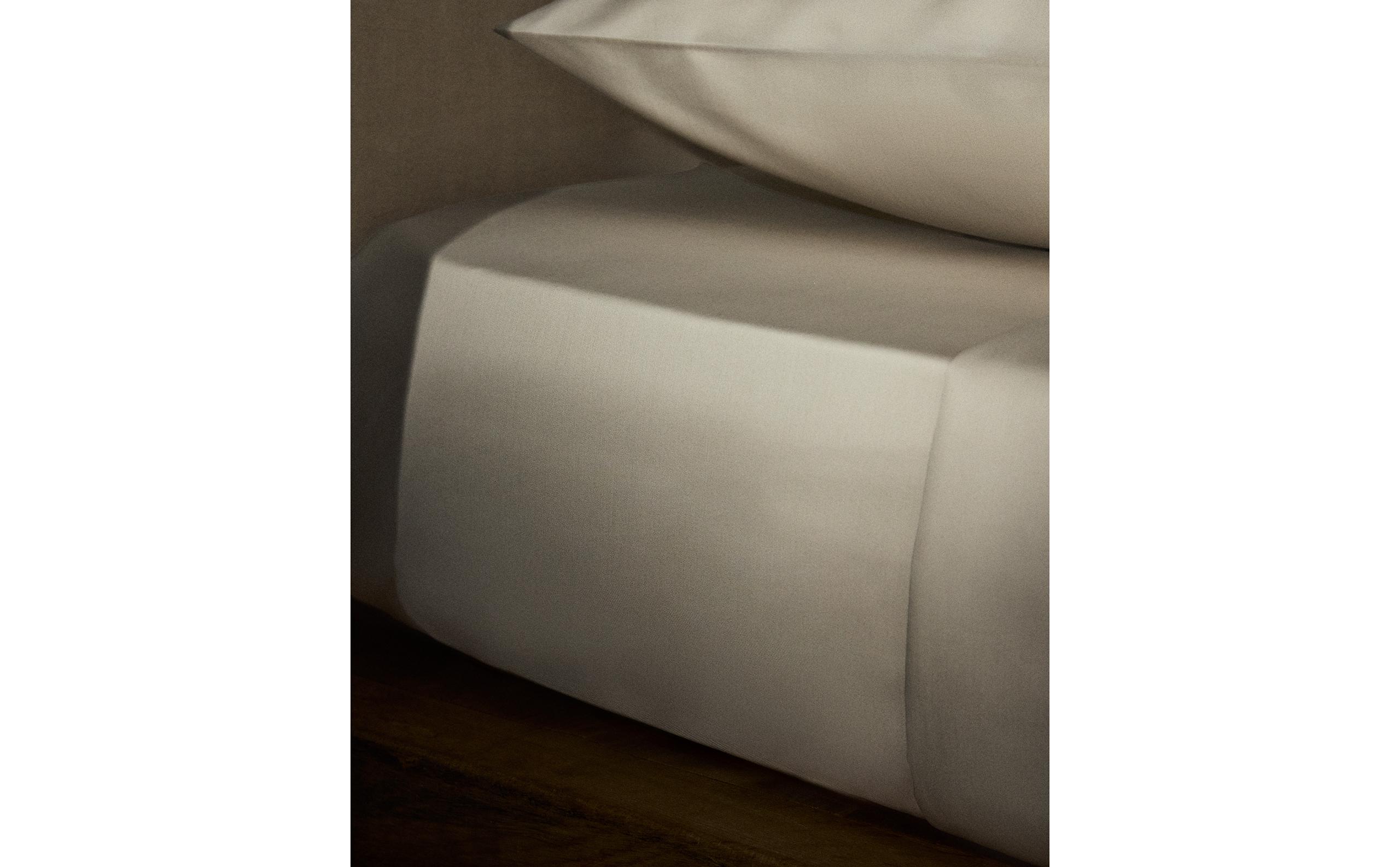 SATEEN FITTED SHEET | 30 CM HIGH (1000 THREAD COUNT) product thumbnail 16