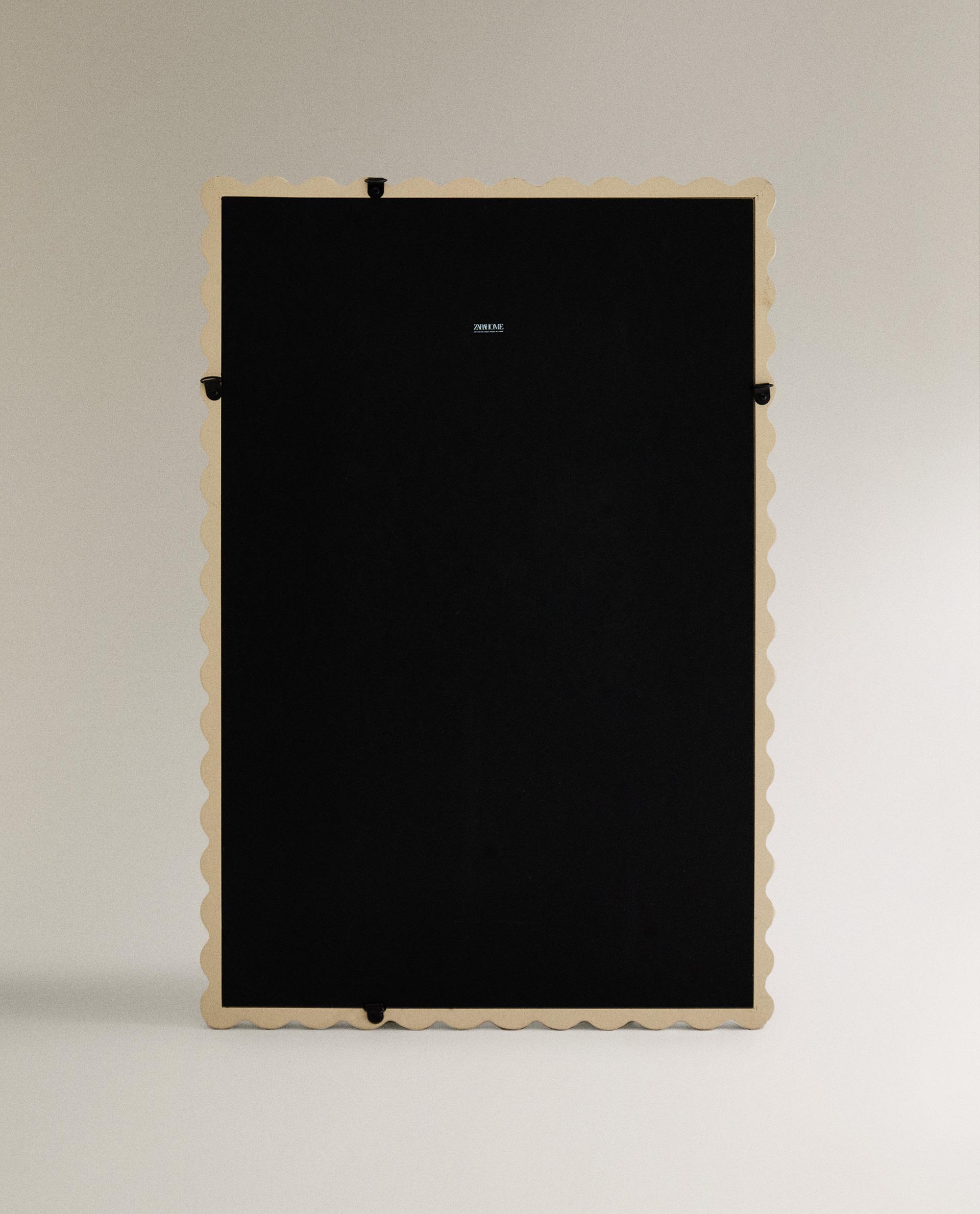 ご自宅にぴったりの装飾ミラー | Zara Home 日本/Japan