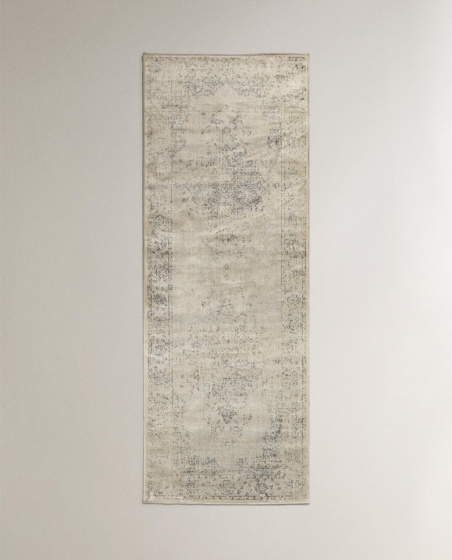 VINTAGE-EFFECT CARPET RUNNER | Zara Home 日本/Japan
