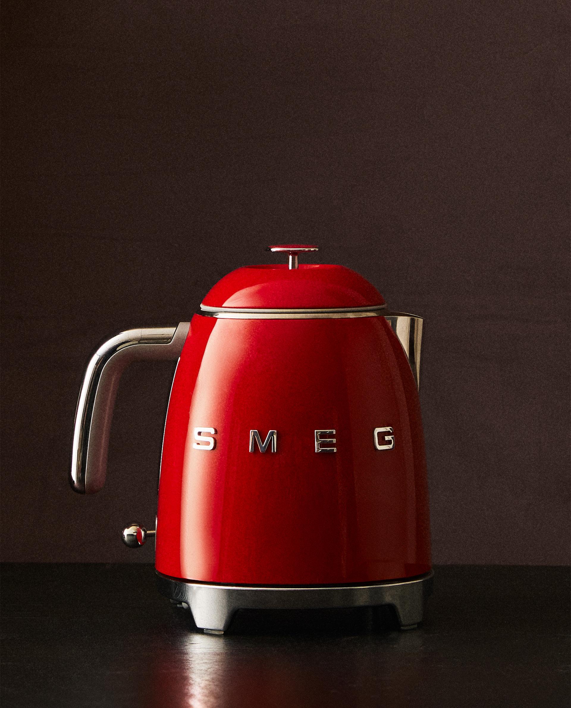 MINI SMEG KETTLE