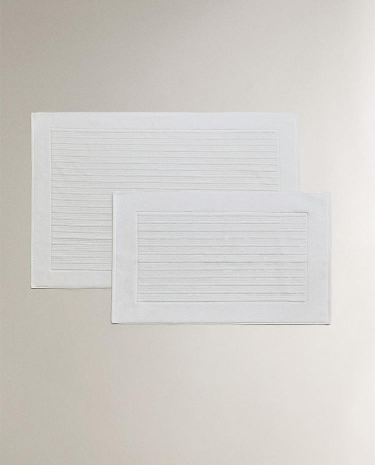 ВЕЛЮРОВИЙ КИЛИМОК ДЛЯ ВАННОЇ ЗІ СМУГАСТОЮ ТЕКСТУРОЮ