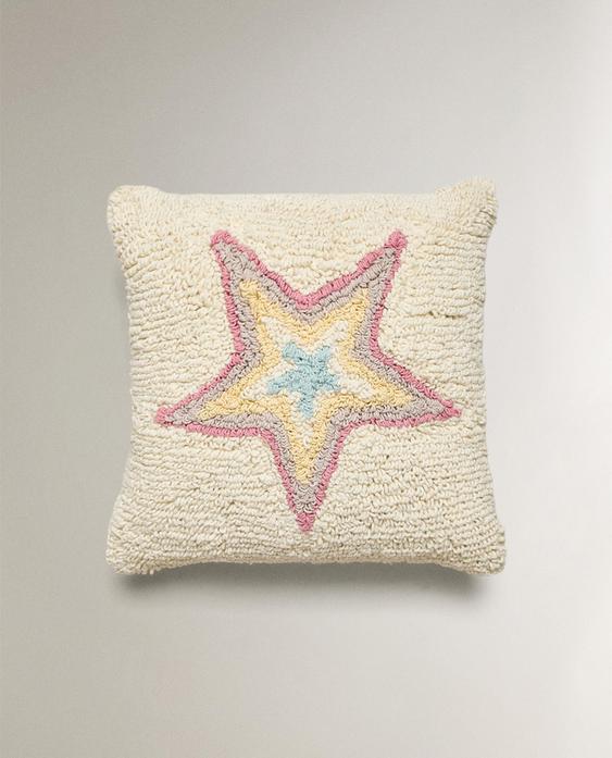 KIDS’ STAR CUSHION COVER