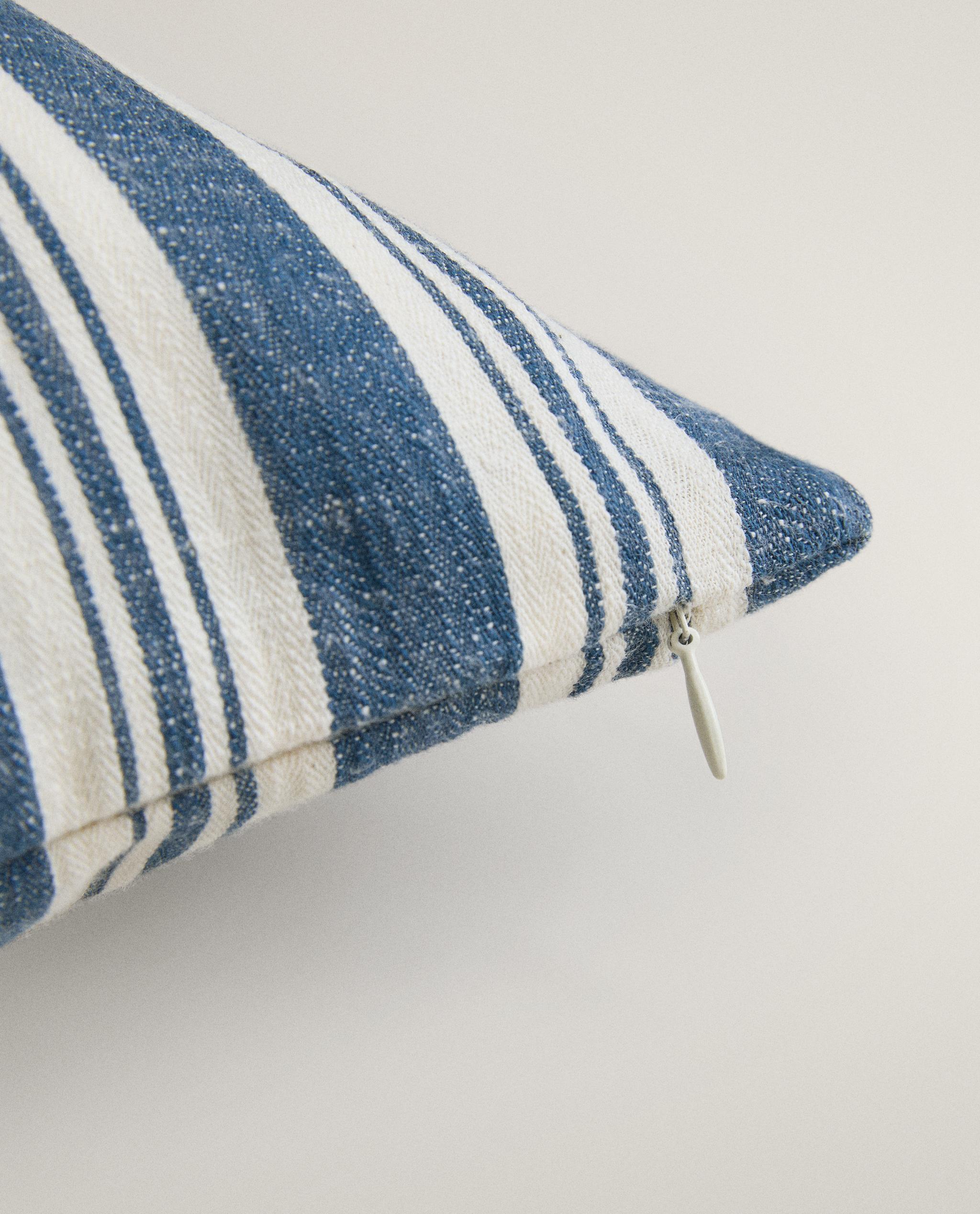 STRIPED CUSHION COVER product thumbnail 8