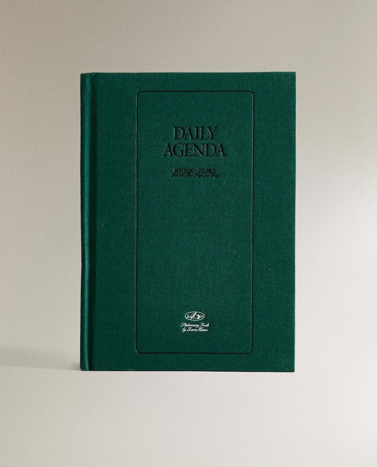 A5 DAY-TO-PAGE DIARY