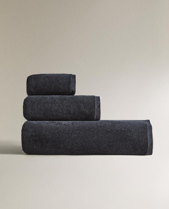 VELOUR OVERLOCK BATH TOWEL