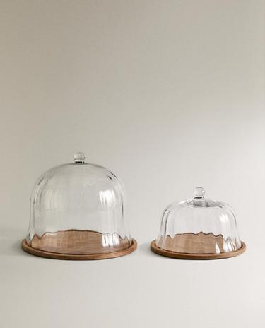 KUCHENTELLER AUS HOLZ MIT GLASKUPPEL KUCHENTELLER AUS HOLZ MIT GLASKUPPEL