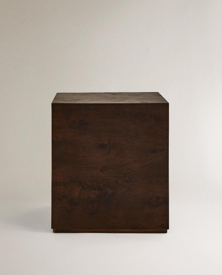 ROOT WOOD CUBE TABLE ROOT WOOD CUBE TABLE