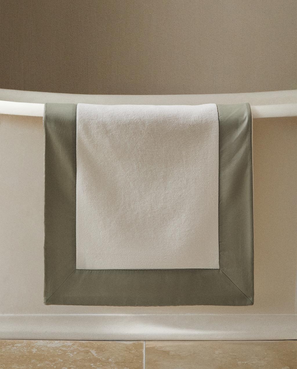 КИЛИМОК ДЛЯ ВАННОЇ З ТЕКСТИЛЬНОЮ СМУГОЮ