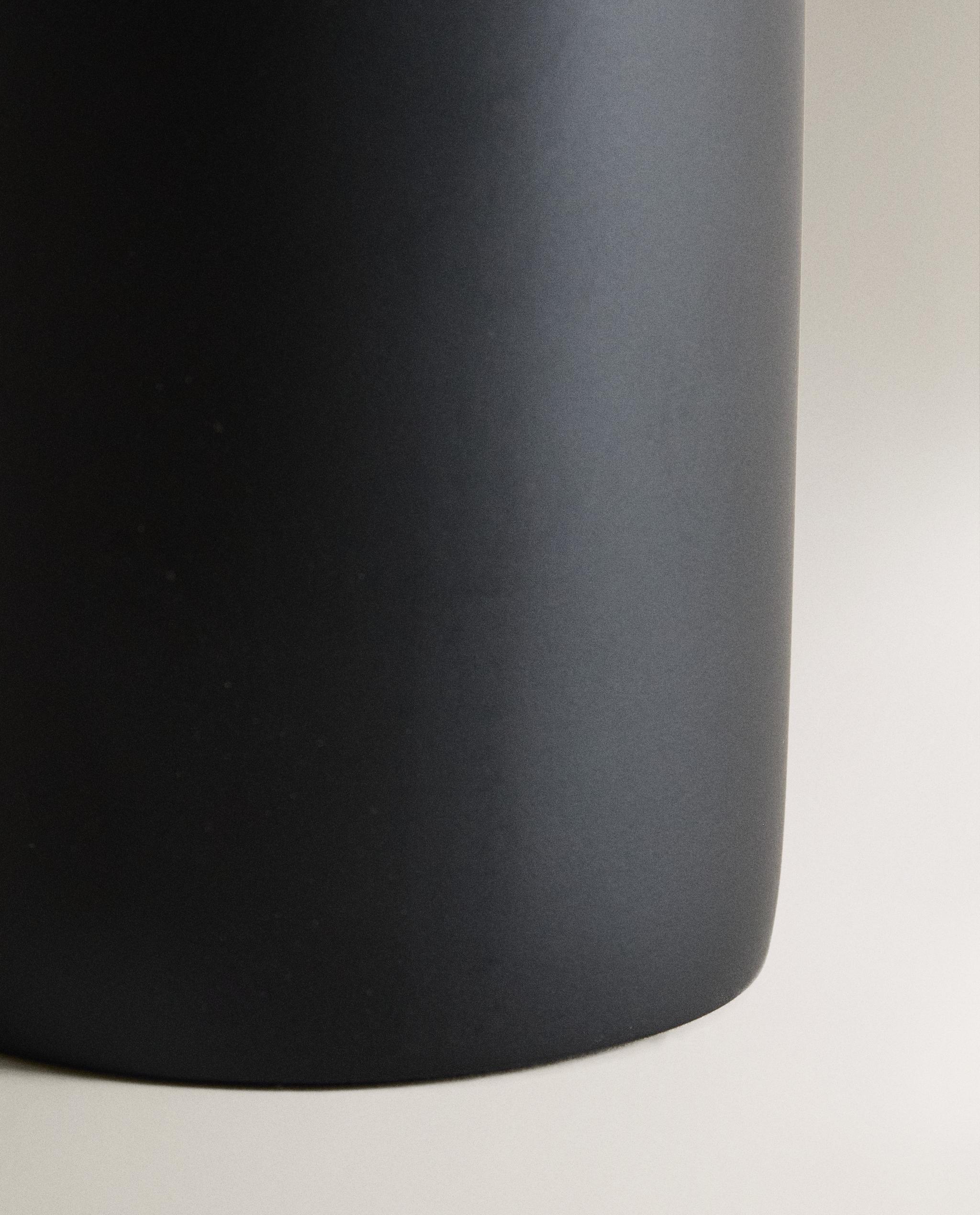 BLACK RESIN SOAP DISPENSER product thumbnail 3