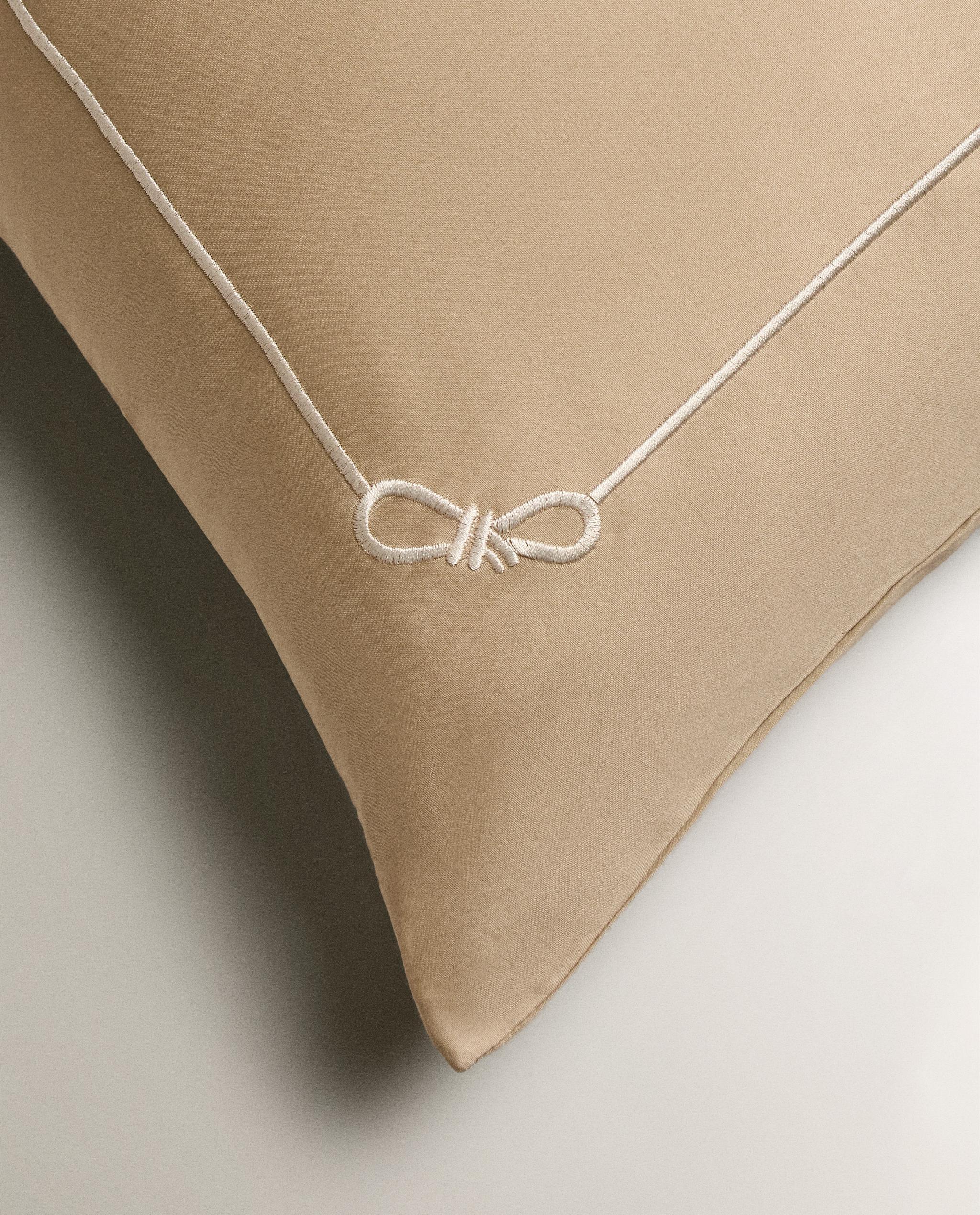 SATEEN PILLOWCASE WITH TRIM product thumbnail 2