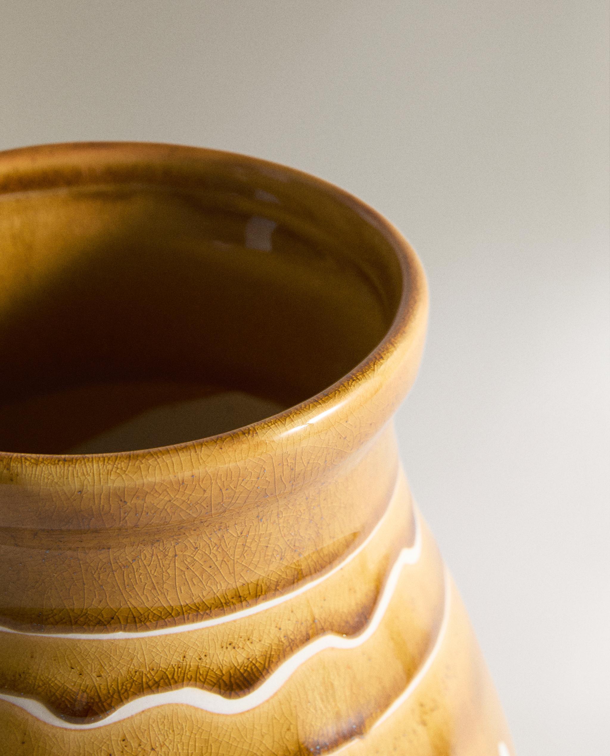 STONEWARE VASE WITH LEAVES product thumbnail 2