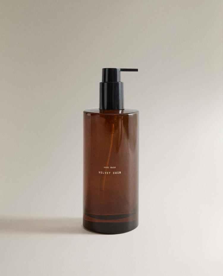 (300 ML) SAVON LIQUIDE POUR LES MAINS VELVET CUIR