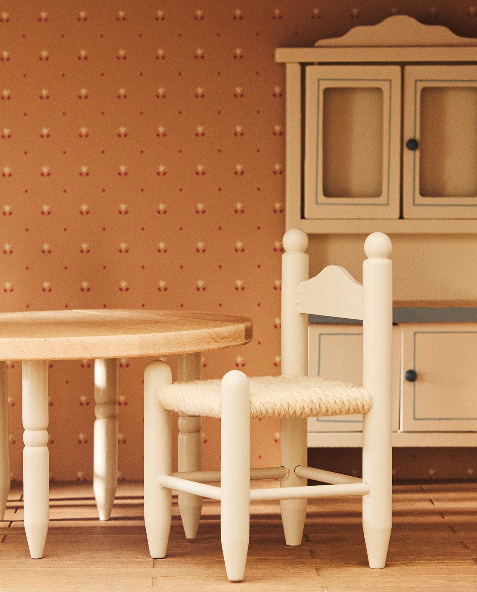 Set Tavolo Da Pranzo In Miniatura Per Casa Delle Bambole Scala 1:12 - Tavolo Rotondo E 2 Sedie In Legno, Colore Bianco