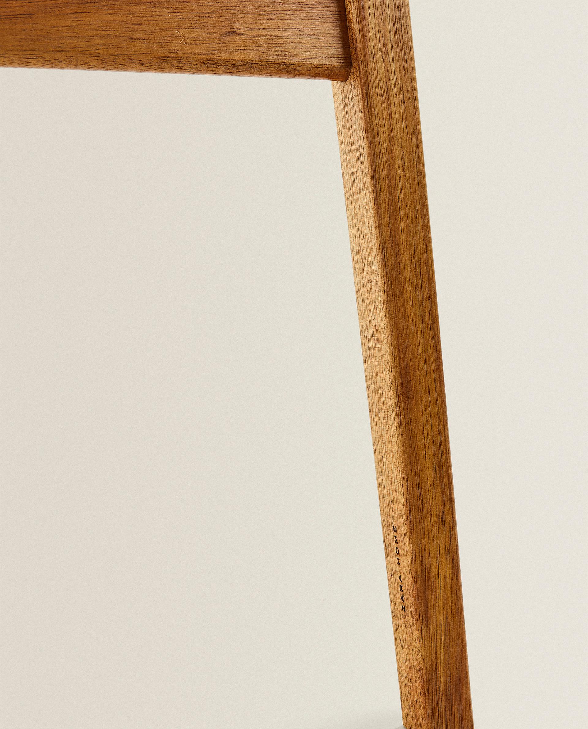 ACACIA TOWEL RACK product thumbnail 11