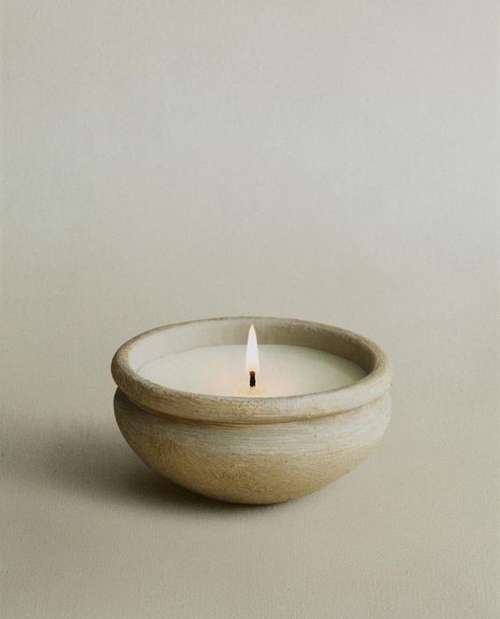 (100 G) GOLDEN CUIR SCENTED CANDLE (100 G) GOLDEN CUIR SCENTED CANDLE