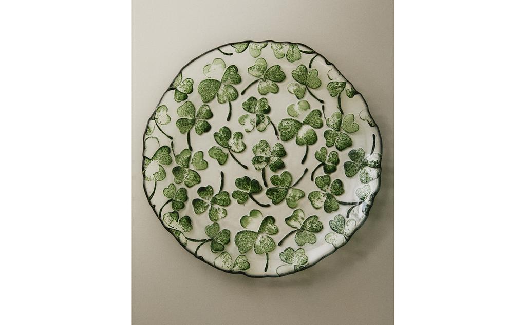 طبق للتحلية زجاجي ببرسيم