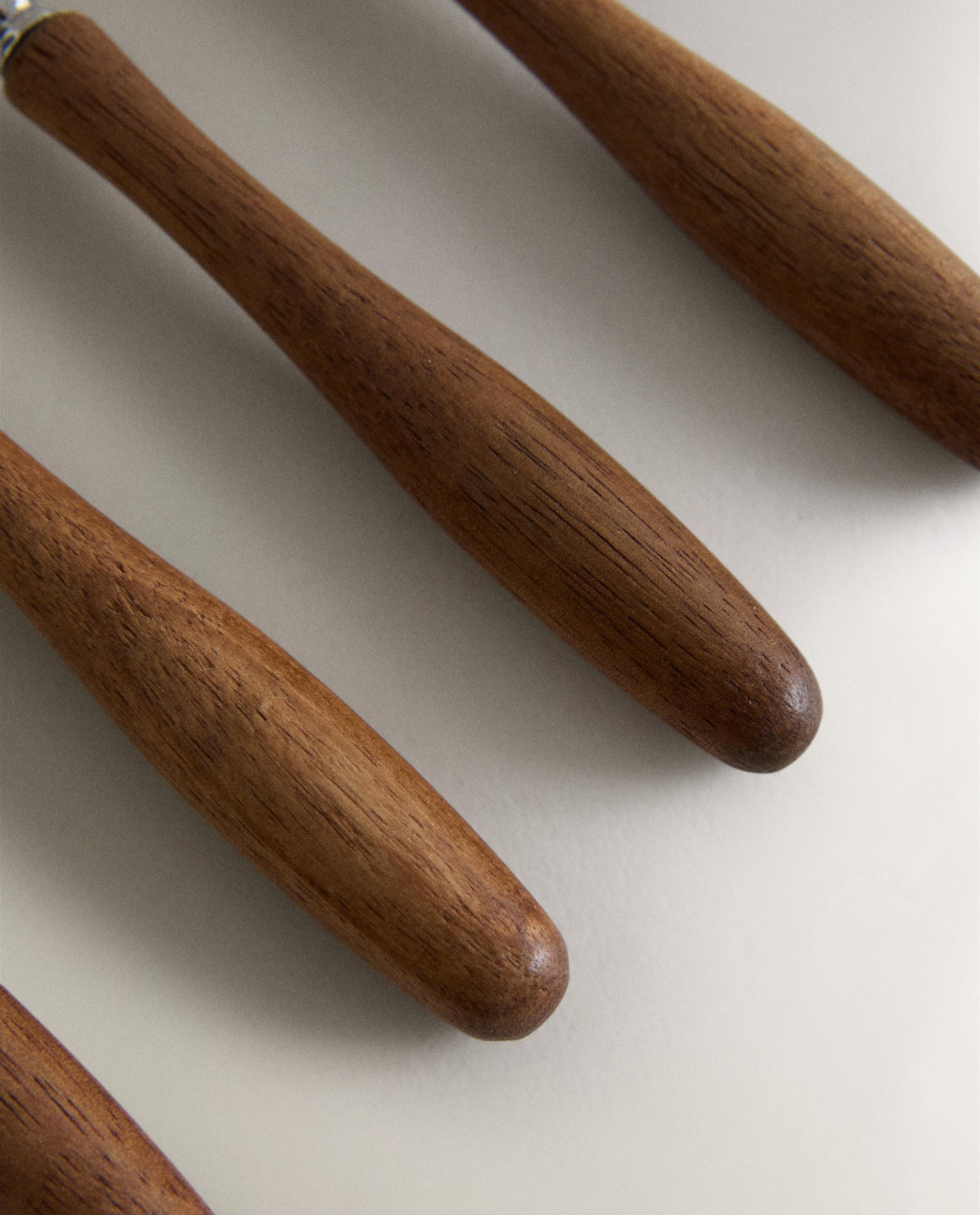 PACK OF BRUNCH FORKS WITH ACACIA WOOD HANDLES (PACK OF 4) product thumbnail 5