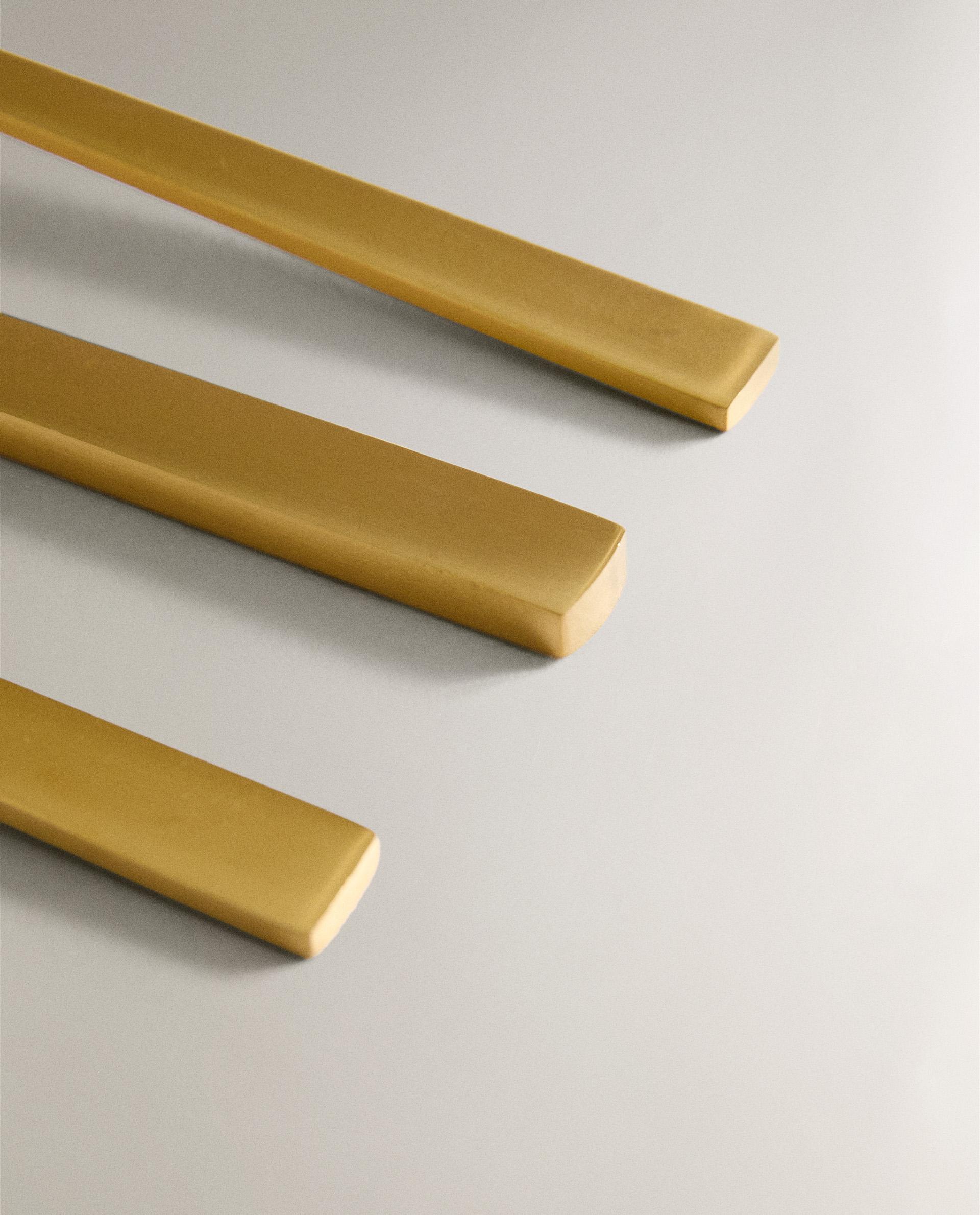 3-PIECE GOLDEN STEEL FLATWARE SET | Zara Home United States
