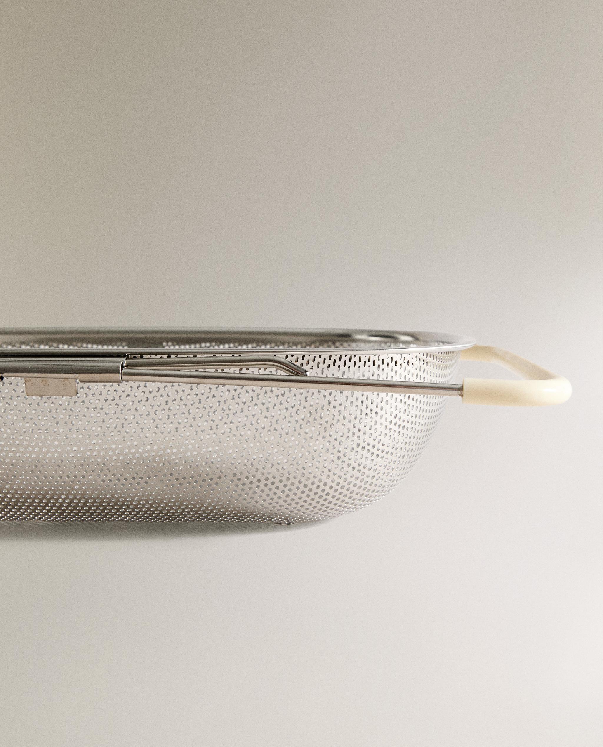 METAL COLANDER product thumbnail 3