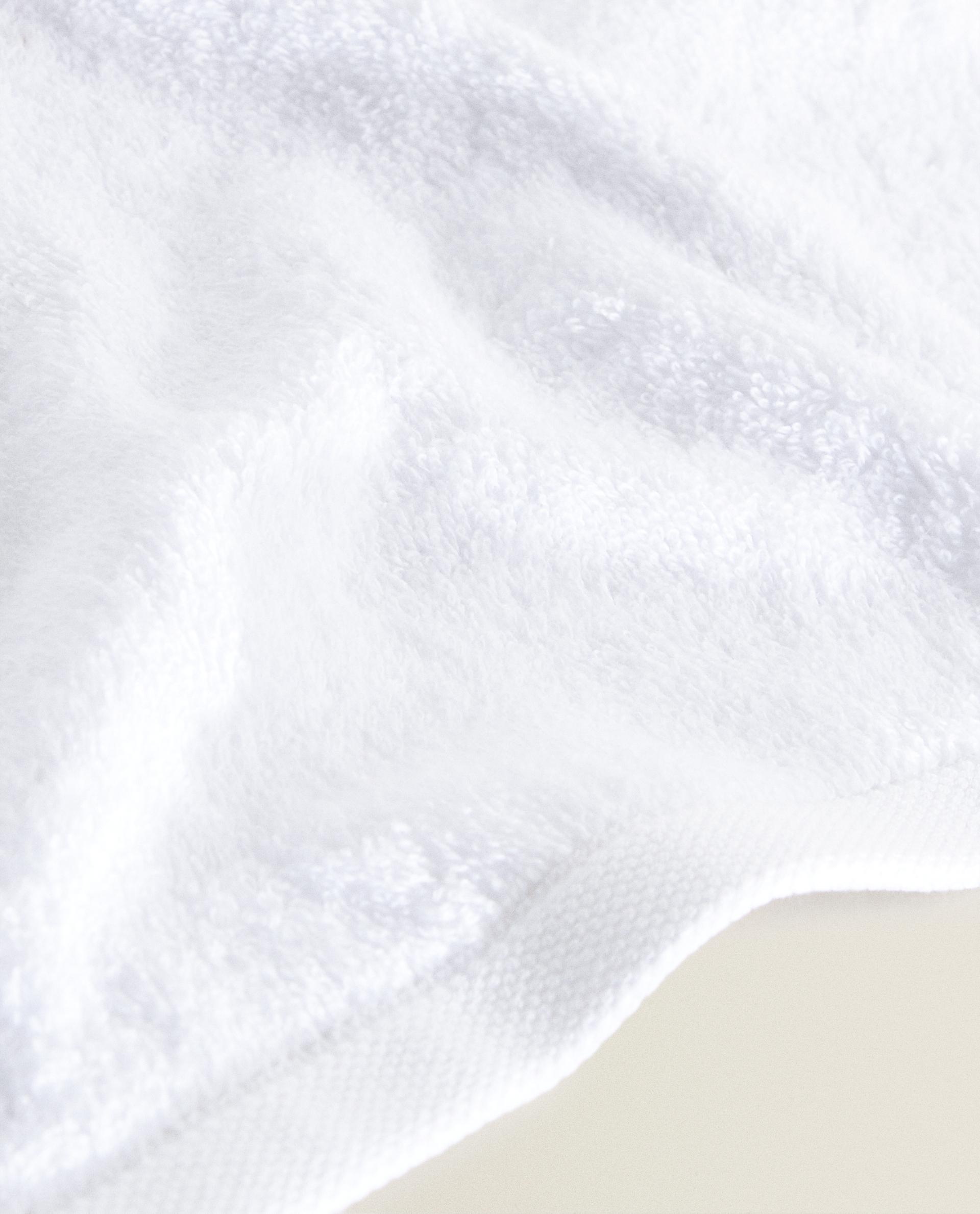 PACK OF HIGH-QUALITY COTTON HAND TOWELS (PACK OF 3) product thumbnail 14