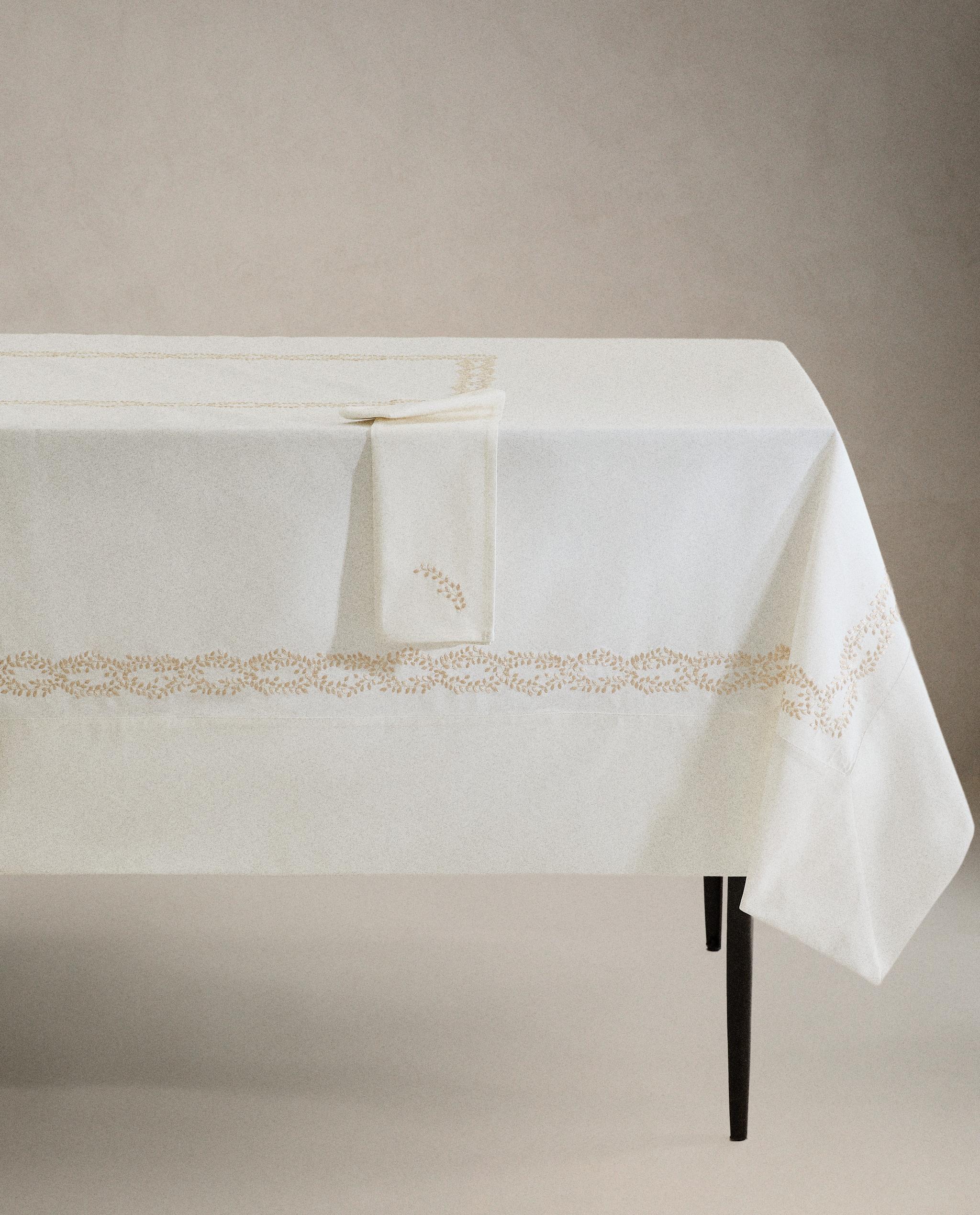 PLANT EMBROIDERED SATIN TABLECLOTH product thumbnail 15