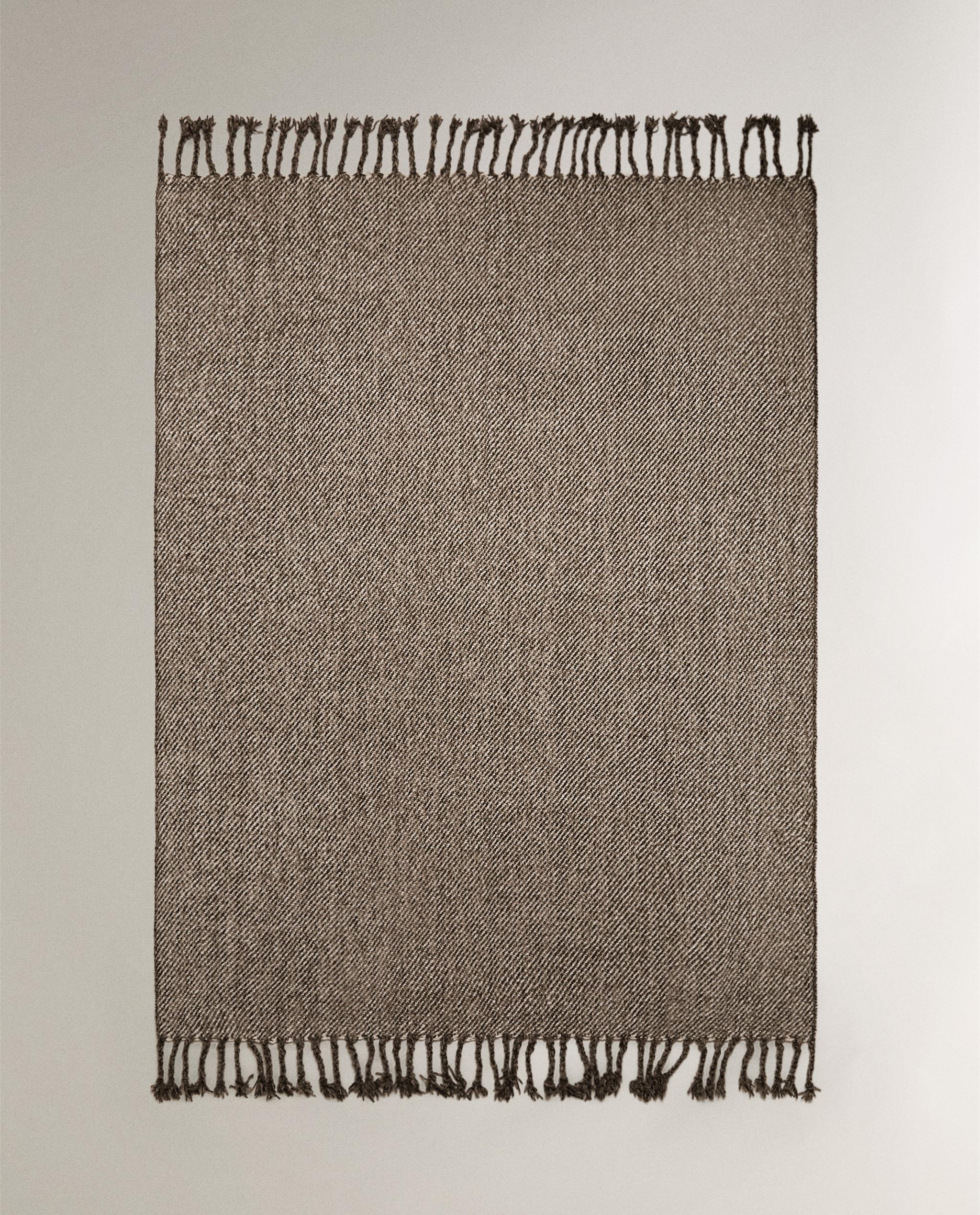 Acomoda Textil - Manta Con Flecos 130x170 Cm. Manta 100% Acrílica De