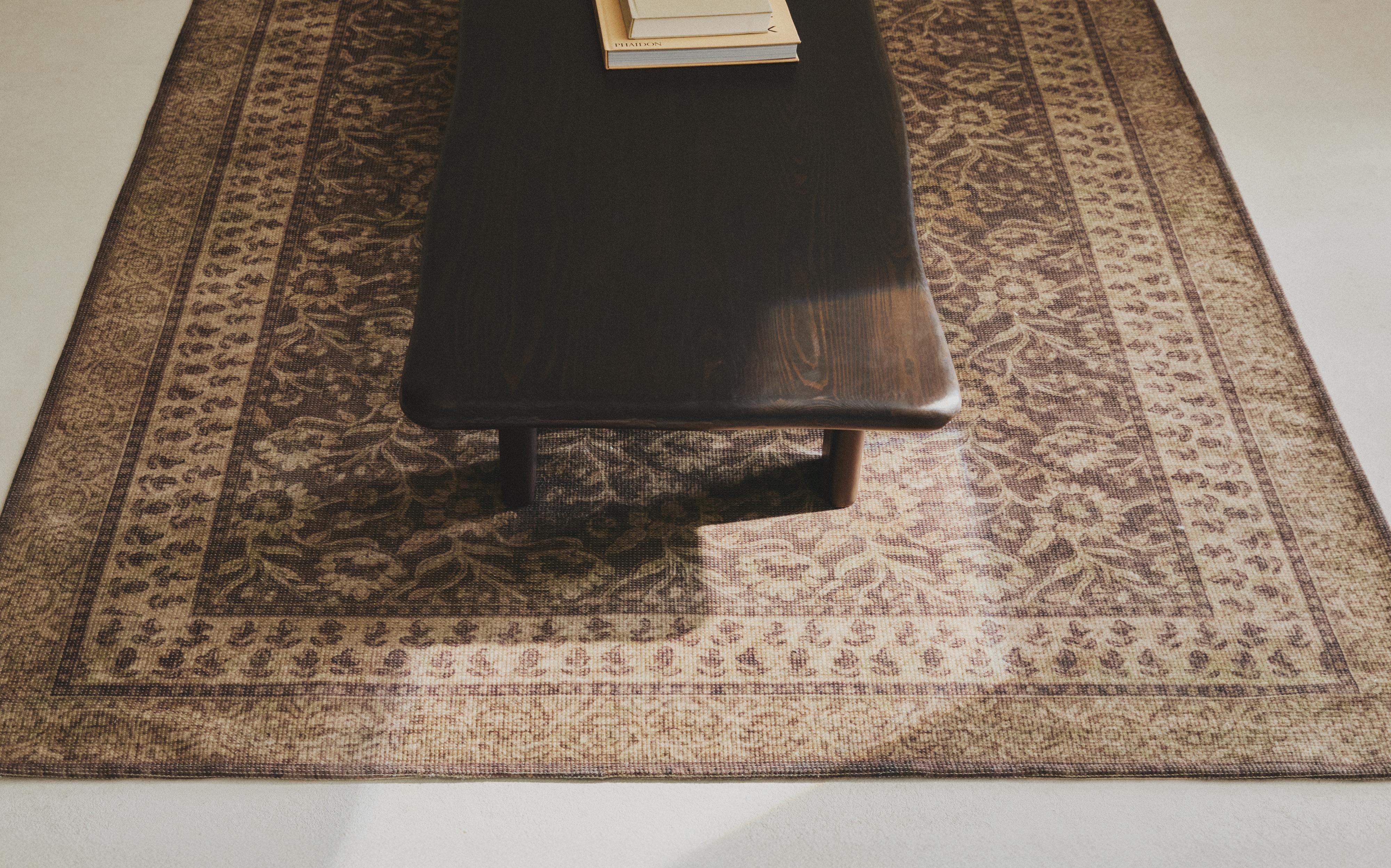 VINTAGE FLORAL RUG product thumbnail 9