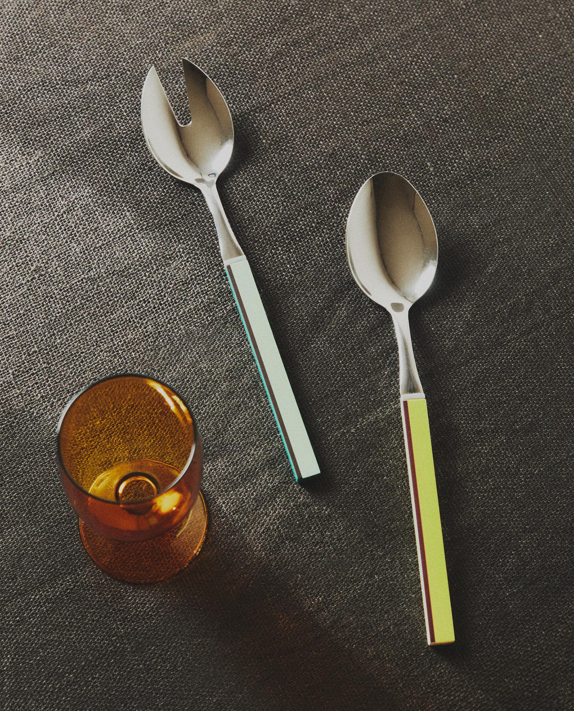 SALAD CUTLERY SET WITH STRIPED HANDLE (SET OF 2) X COLLAGERIE