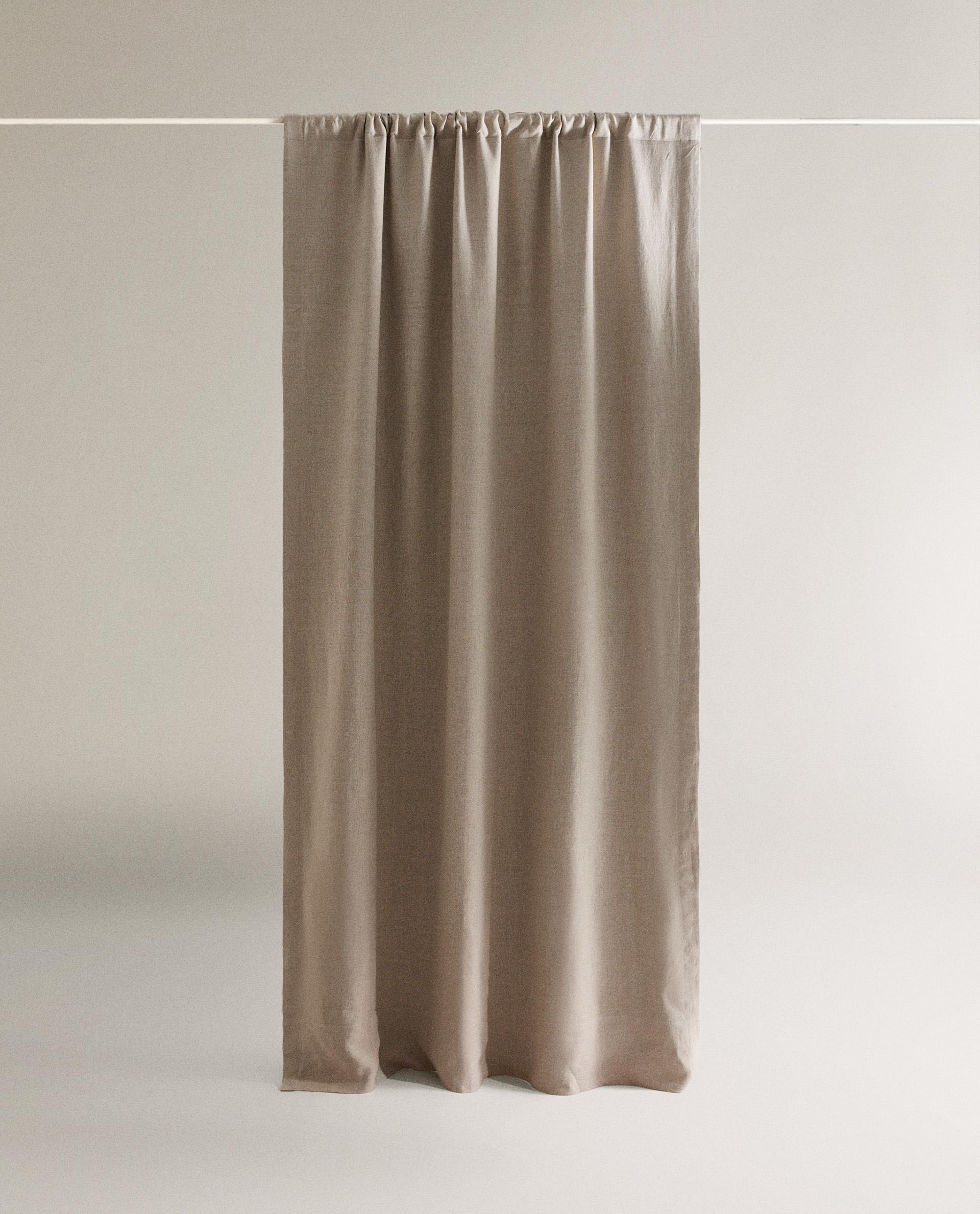 ライトベージュ リネン ブラックアウト カーテン | Zara Home 日本/Japan