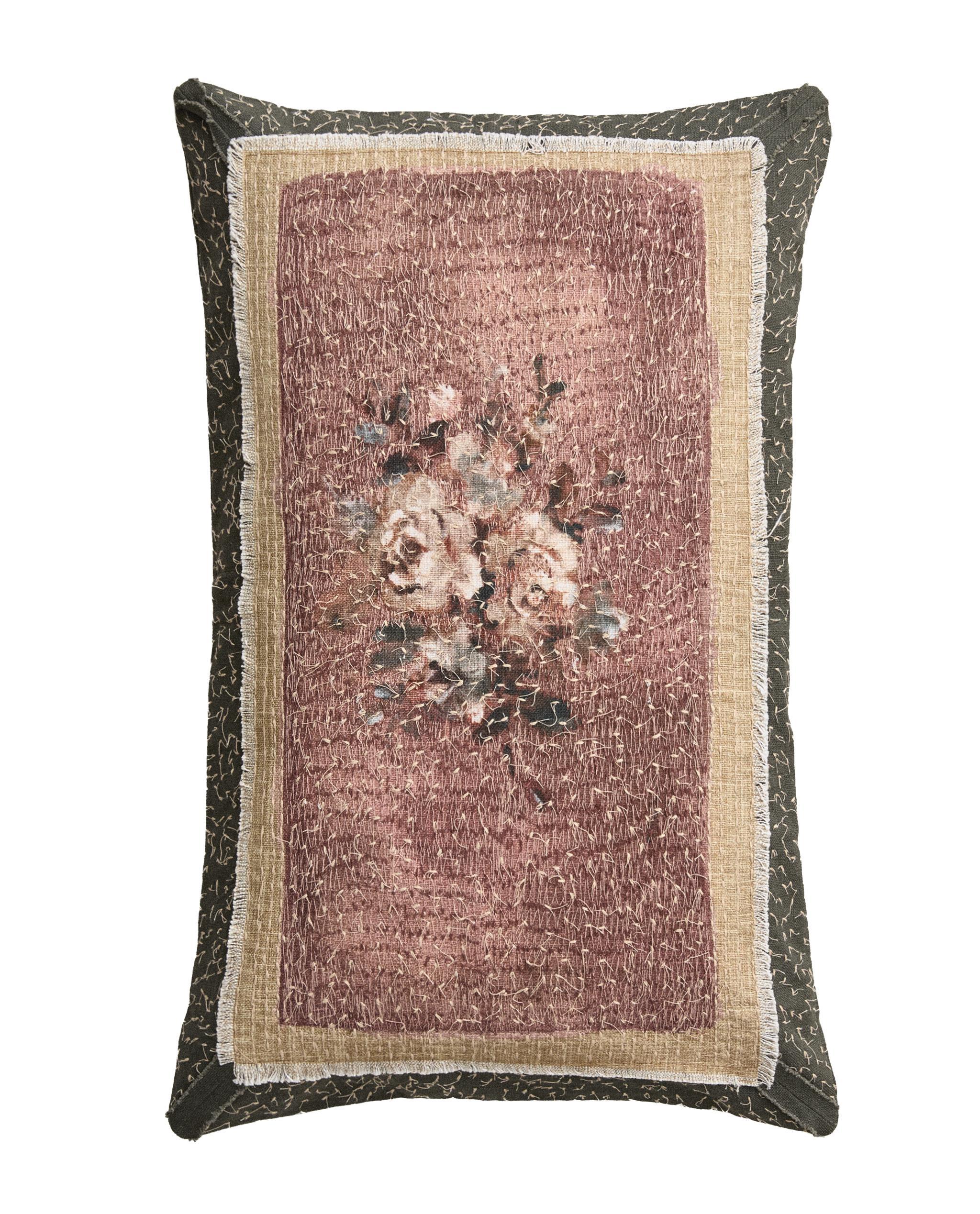 FLORAL APPLIQUÉ CUSHION COVER product thumbnail 5