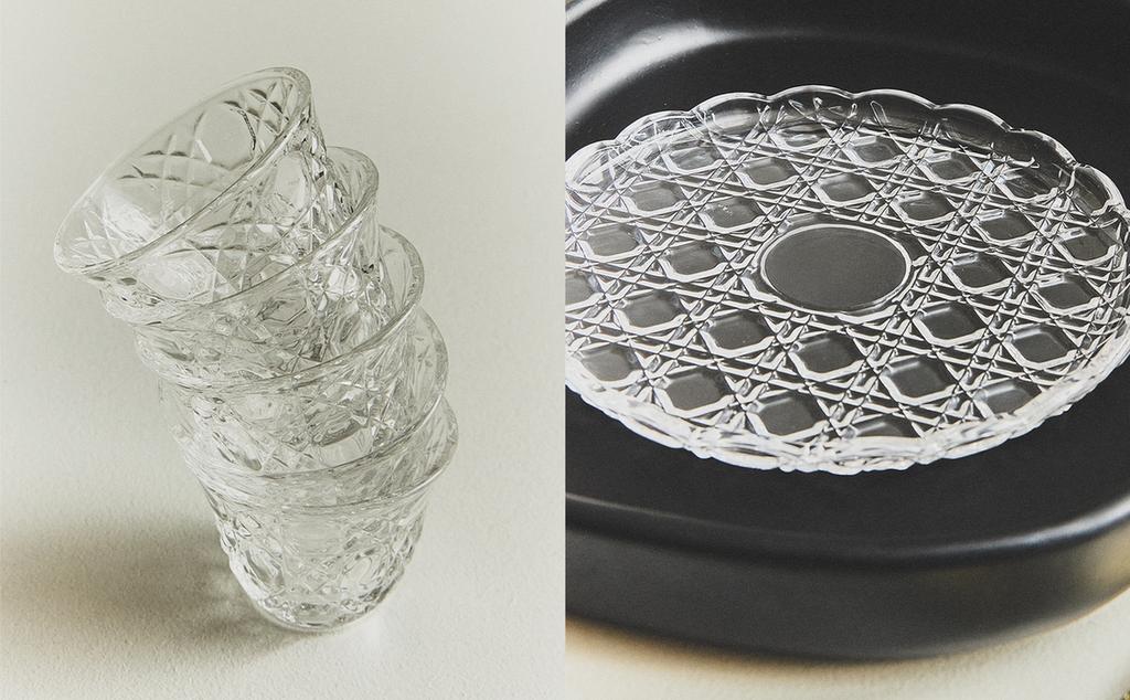 TUMBLERS AND PLATE