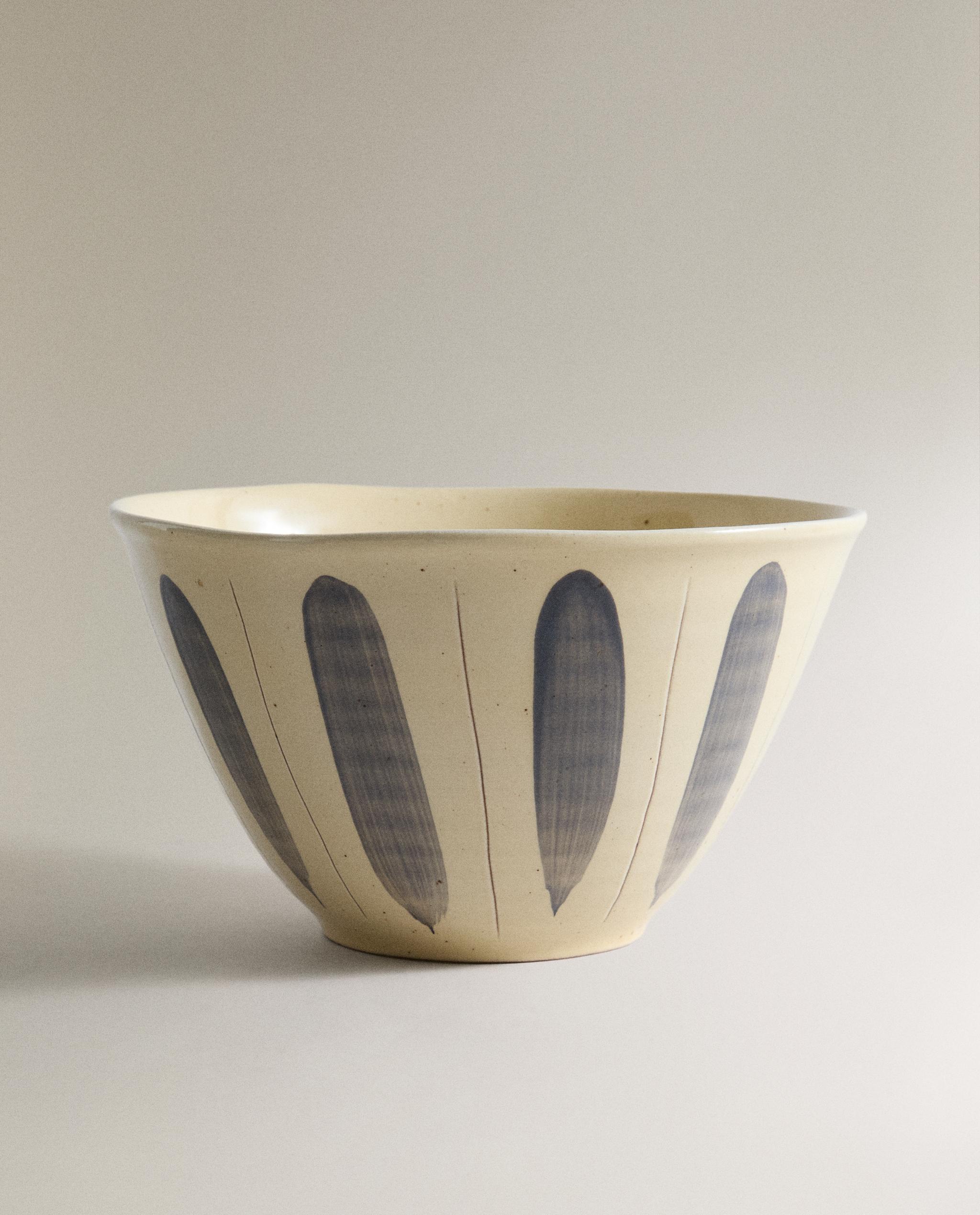 OVAL EARTHENWARE SALAD BOWL product thumbnail 8