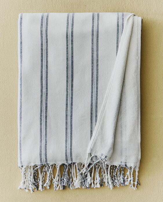 STRIPED WRAP BEACH TOWEL STRIPED WRAP BEACH TOWEL