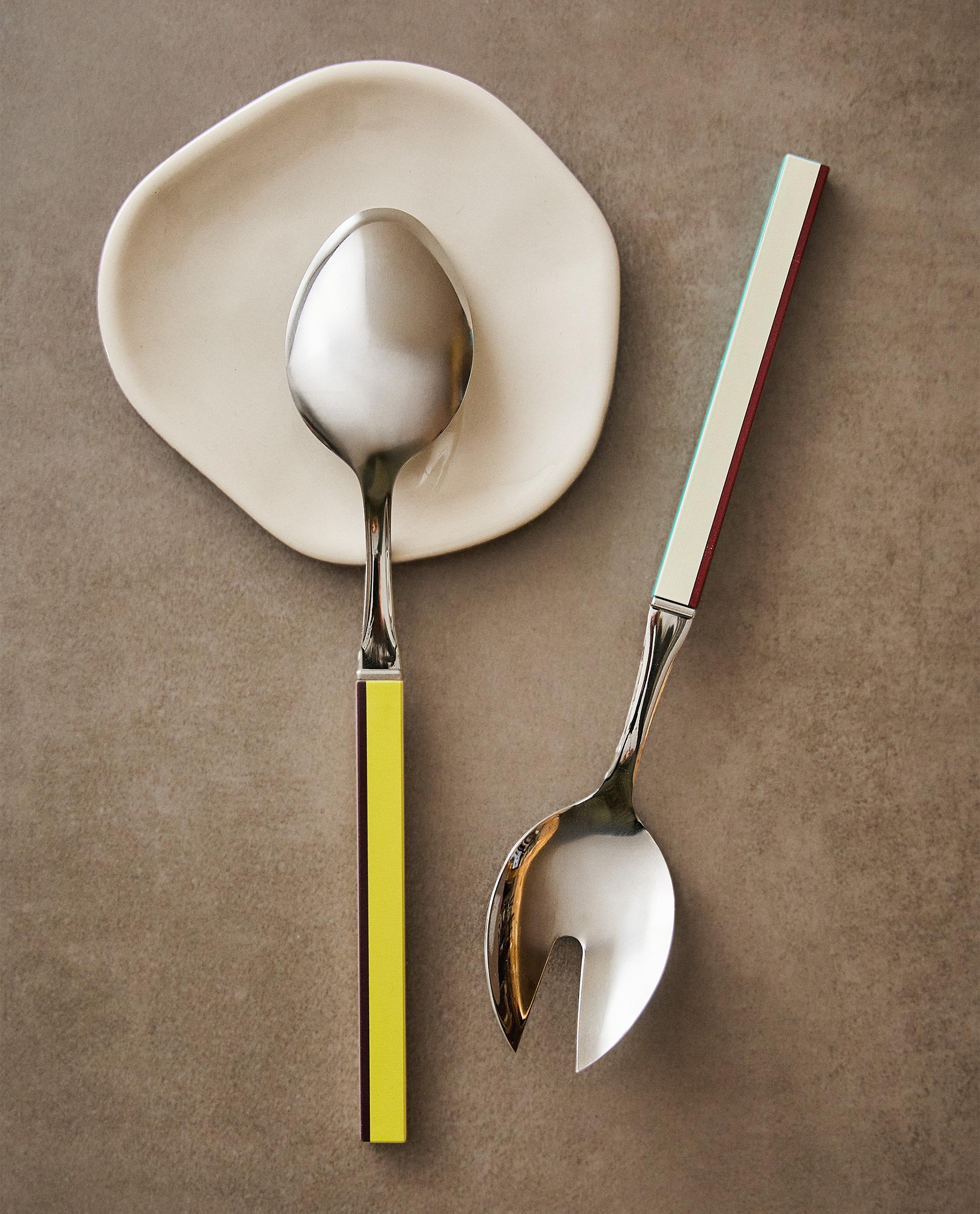 ストライプ柄ハンドル付きサラダカトラリーセット（2点セット）X