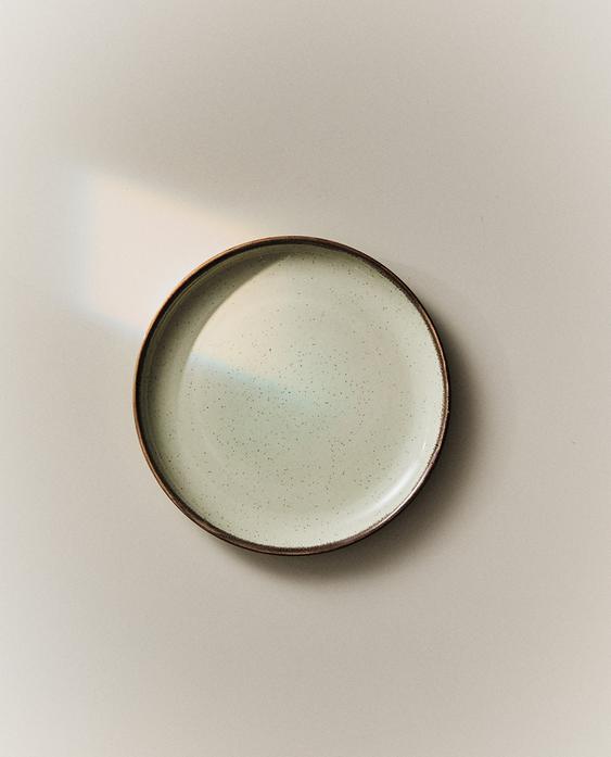 PORCELAIN SIDE PLATE WITH ANTIQUE FINISH RIM