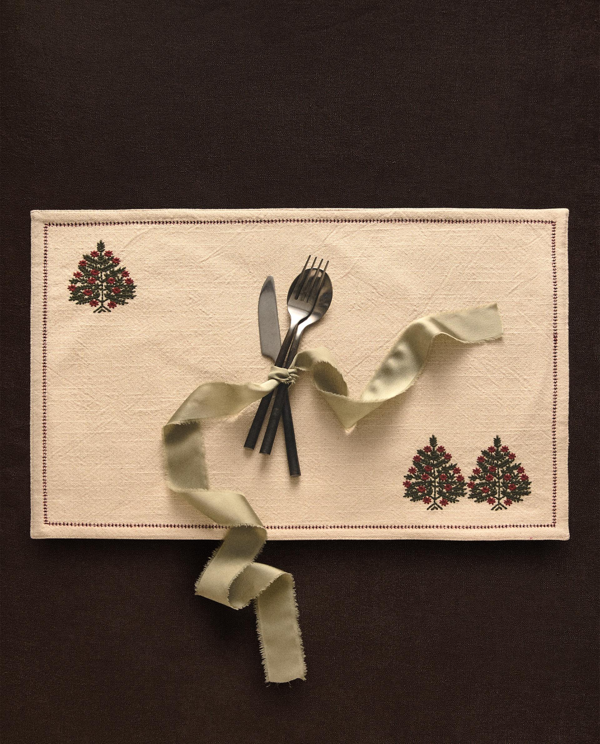 新品　ZARA クリスマスプレート　2枚セット ストーンウェア スノーフレーク クリスマスプレート | Zara Home 日本