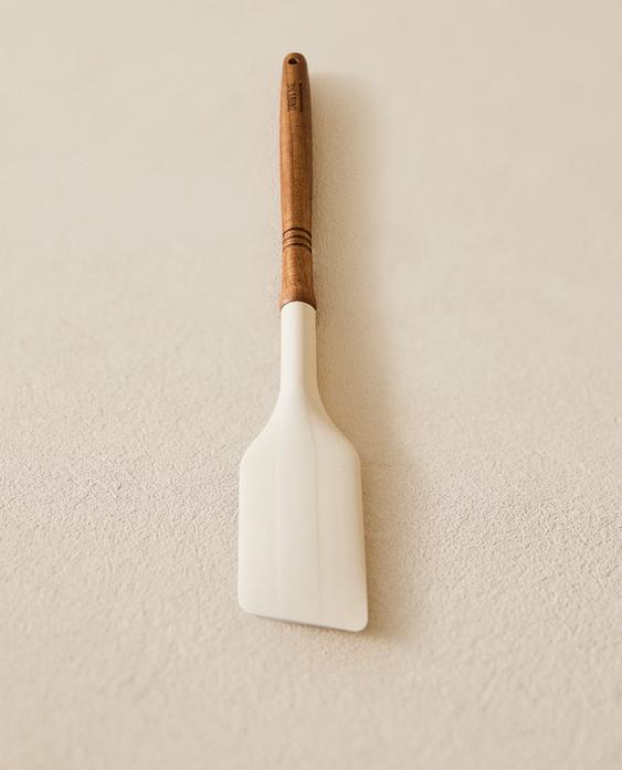 SILICONE AND WOOD SPATULA SILICONE AND WOOD SPATULA