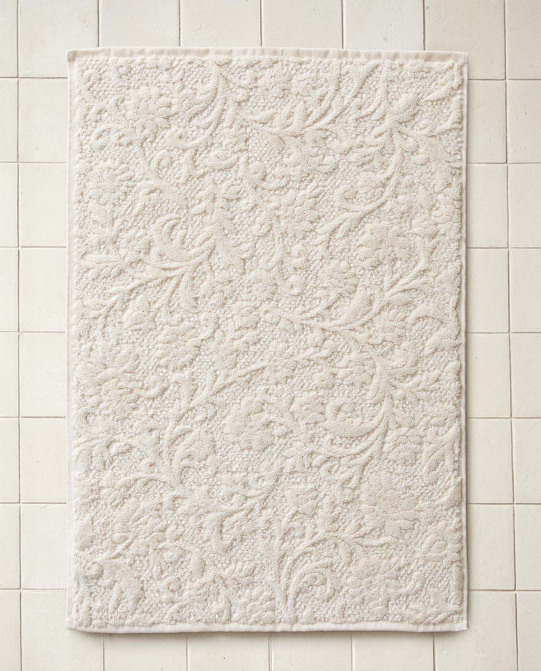 FLORAL JACQUARD BATH MAT product thumbnail 17
