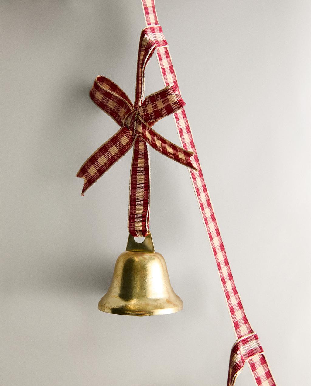 GINGHAM CHRISTMAS BELL GARLAND