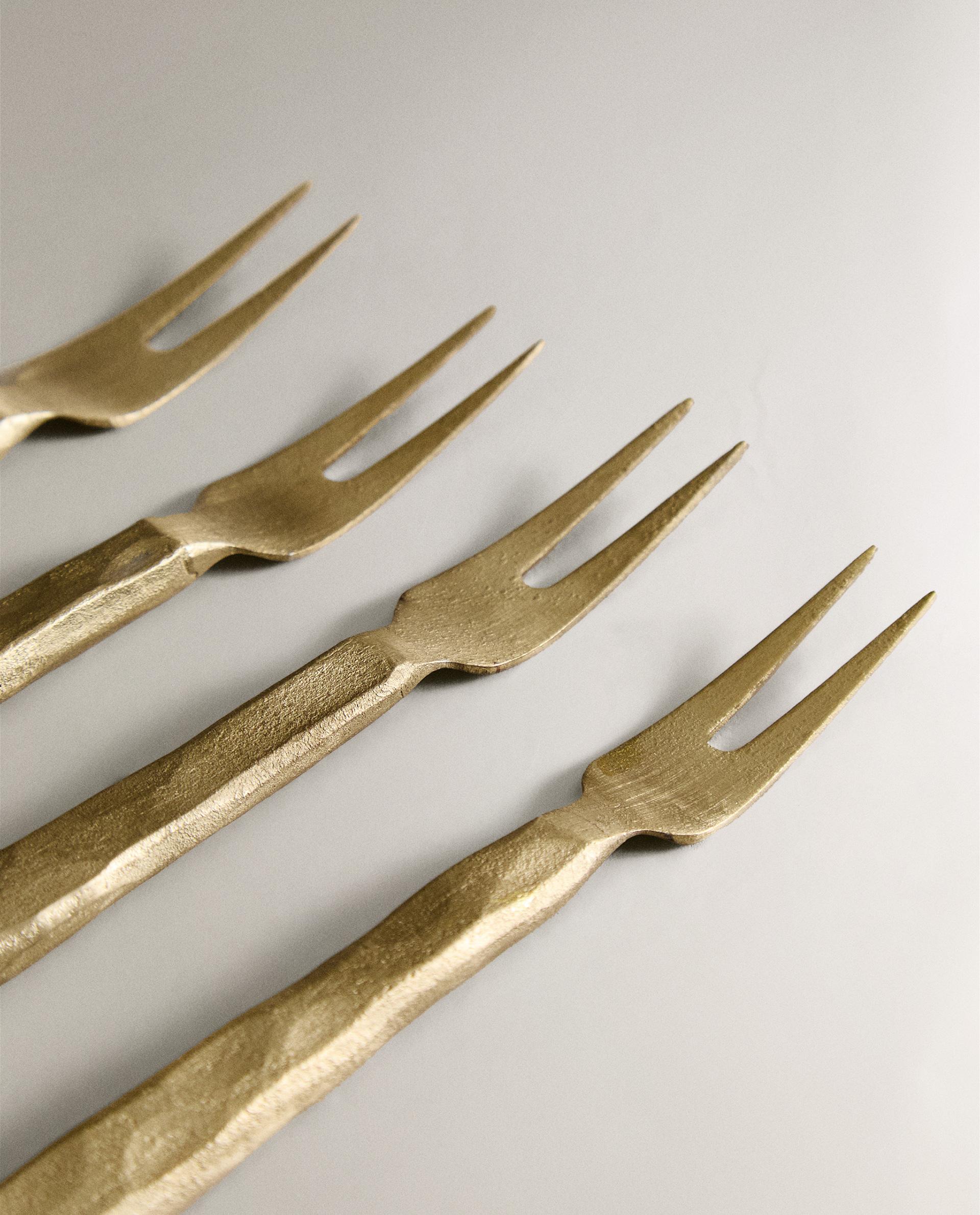 PACK OF HAMMERED DESSERT FORKS (PACK OF 4)