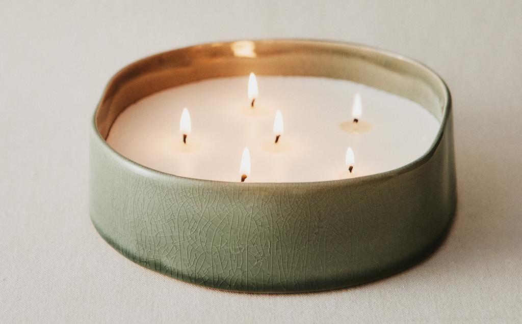 (590 G) PURE GARDENIA SCENTED CANDLE (590 G) PURE GARDENIA SCENTED CANDLE