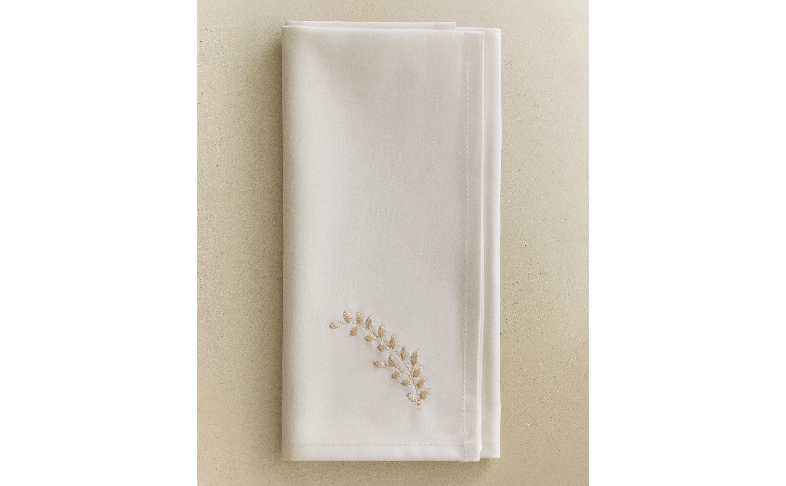 PACK OF PLANT EMBROIDERY NAPKINS (PACK OF 2) product thumbnail 19