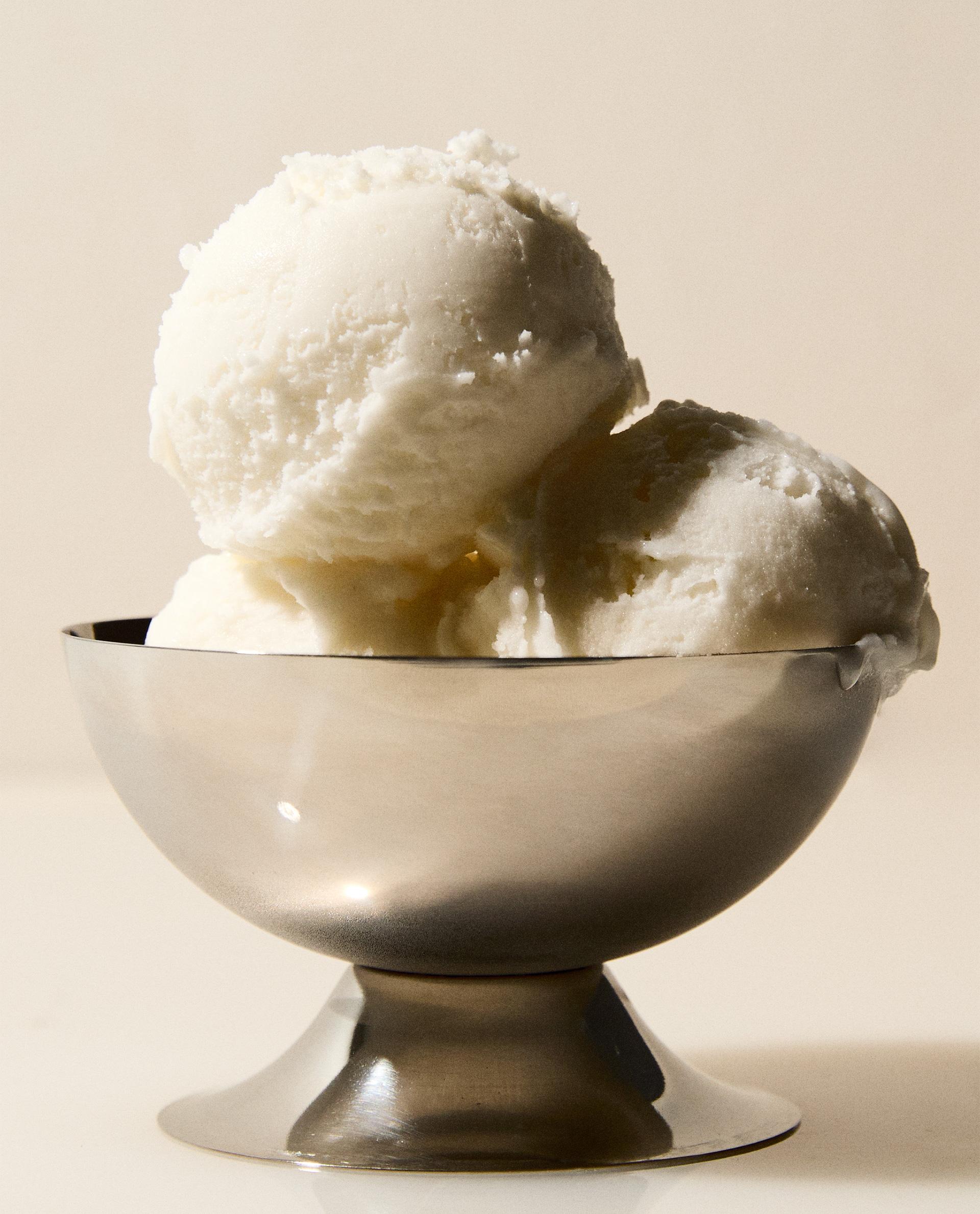 SHINY METAL ICE-CREAM CUP