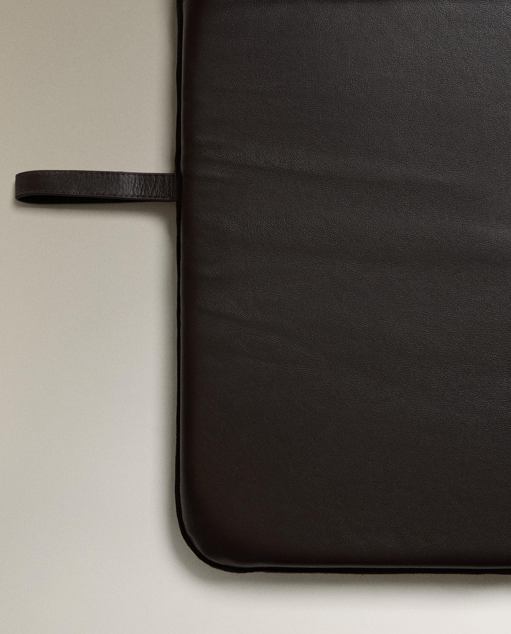 LEATHER MAT AND GYM MATERIAL product thumbnail 3