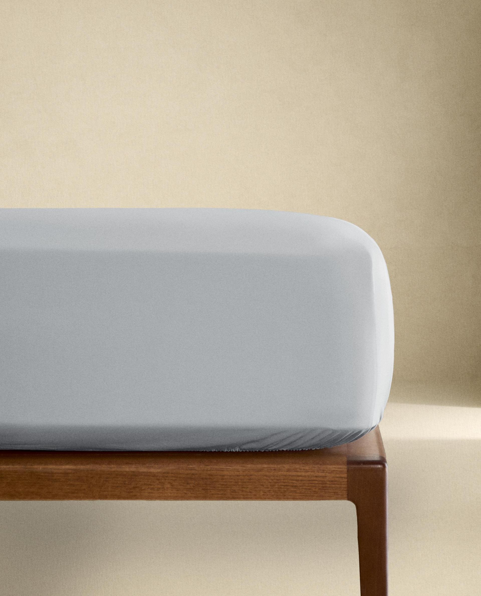 NAPENJALNA RJUHA IZ PERKALA | 30 CM VIŠINA (300 NITI) NAPENJALNA RJUHA IZ PERKALA | 30 CM VIŠINA (300 NITI)