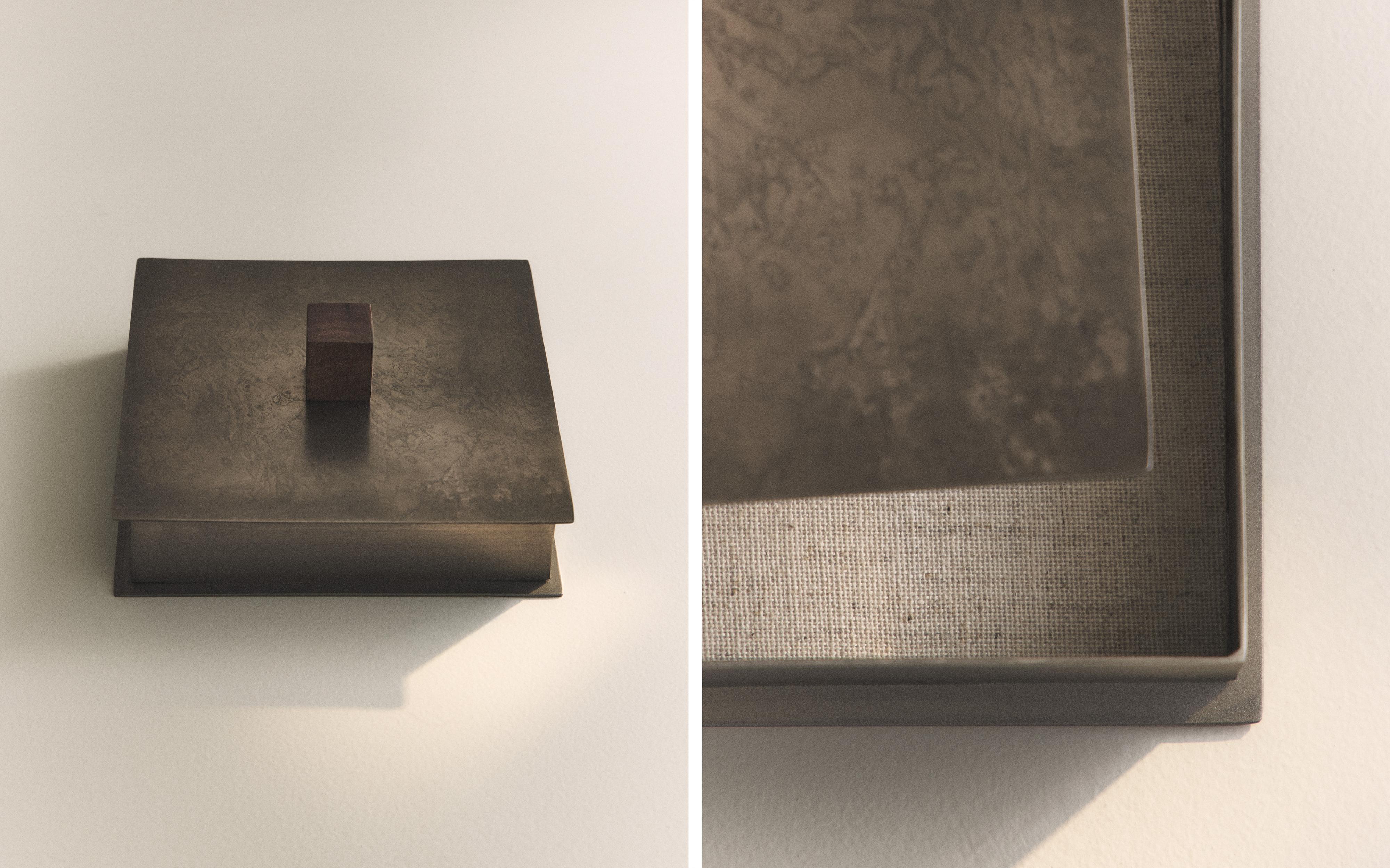 METAL BOX WITH WOODEN HANDLE product thumbnail 4