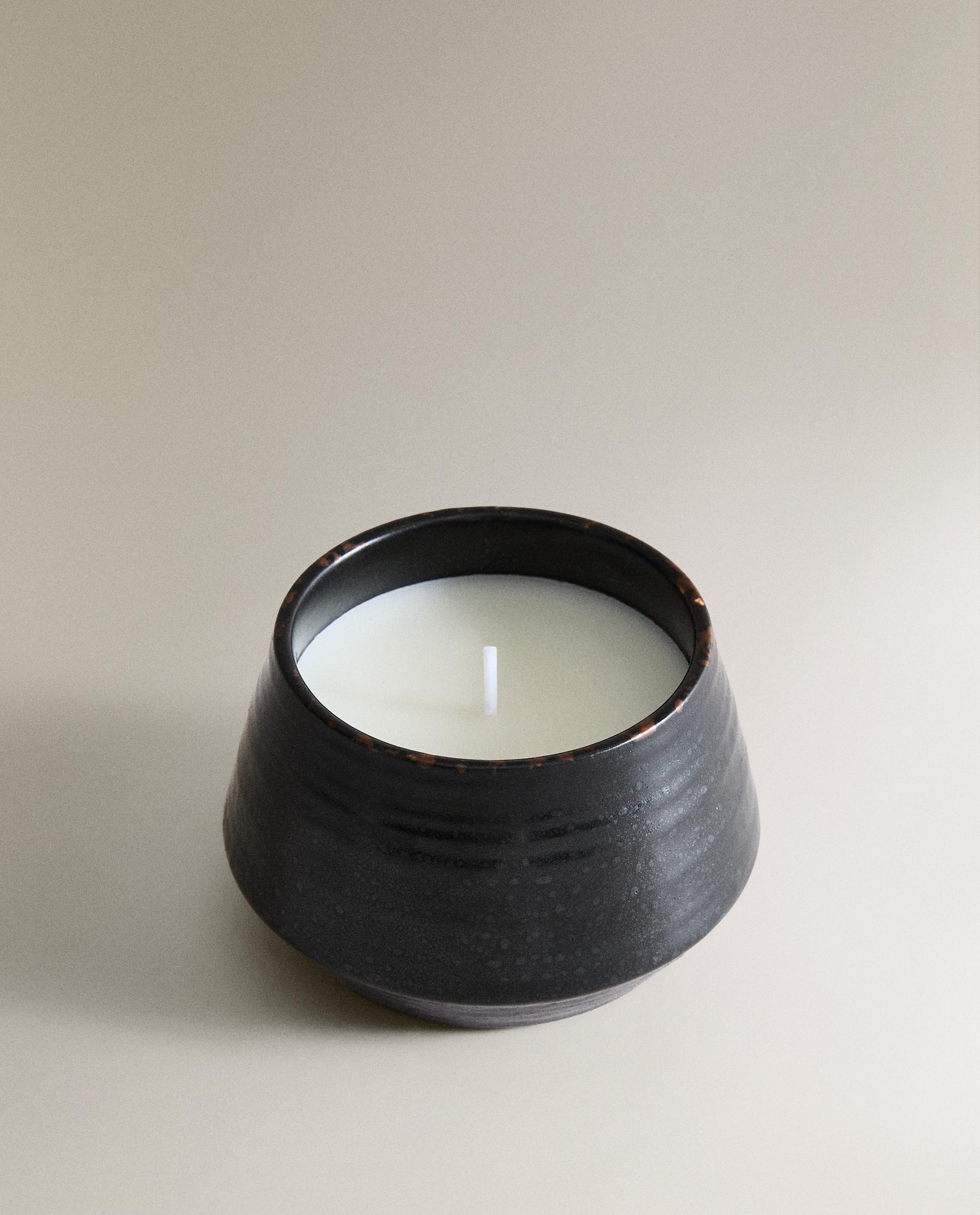 (170 G) VELVET CUIR SCENTED CANDLE product thumbnail 5