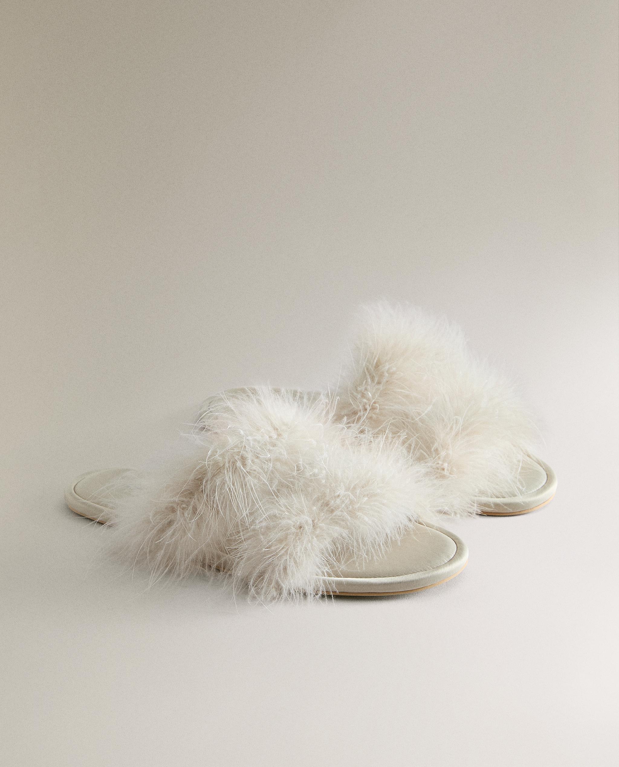 OPEN SLIPPERS WITH FEATHERS product thumbnail 5